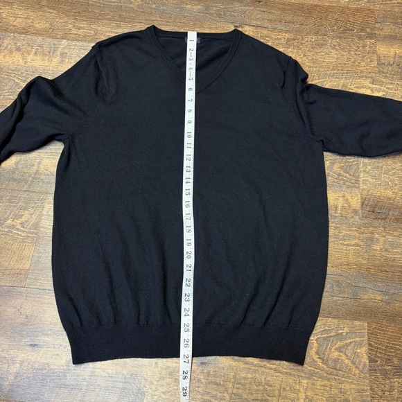 J Crew Merino Wool Sweater Pullover V-Neck Men's Large Black Preppy Casual Knit - Picture 4 of 9